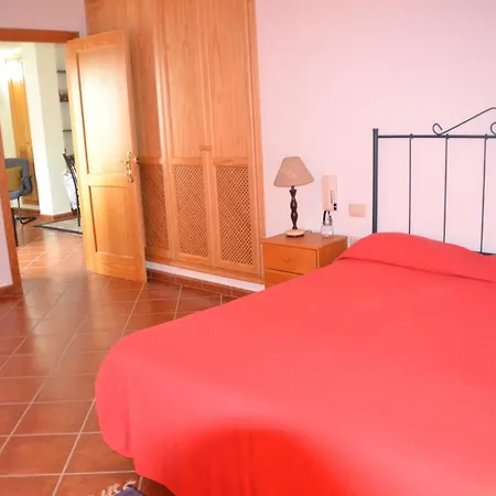 House With 2 Bedrooms In El Amparo, With Wonderful Sea View, Furnished Apartment