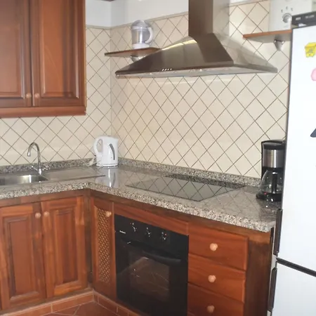 House With 2 Bedrooms In El Amparo, With Wonderful Sea View, Furnished Apartment El Amparo