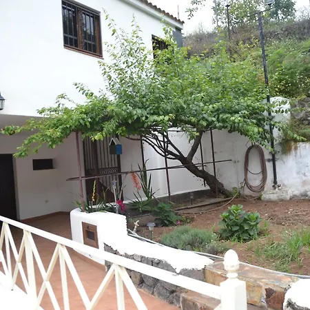 House With 2 Bedrooms In El Amparo, With Wonderful Sea View, Furnished Apartment